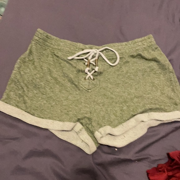 Shorts - Picture 5 of 5